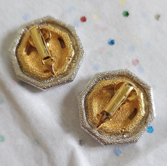 Vintage signed D'orlan pendant necklace and earrings set. Pendant Necklace Set. - Picture 5 of 9